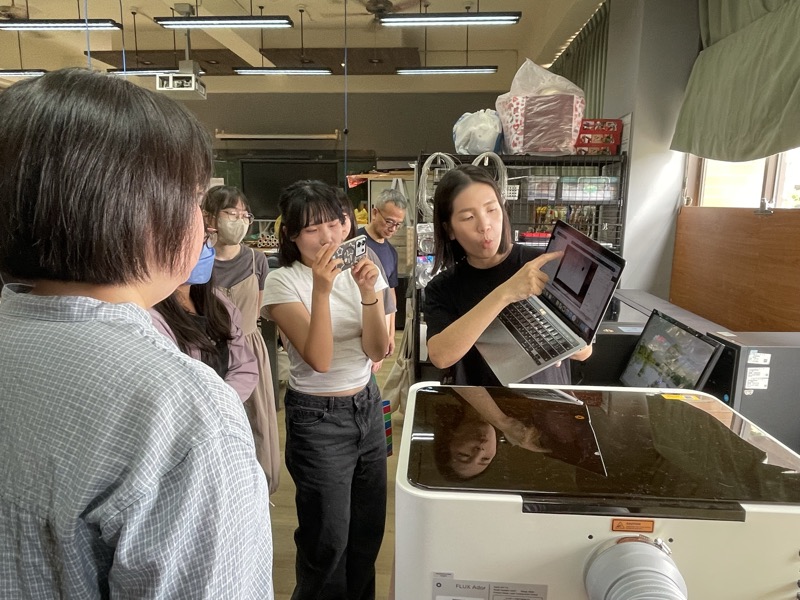 原廠人員示範 Ador 軟體操作