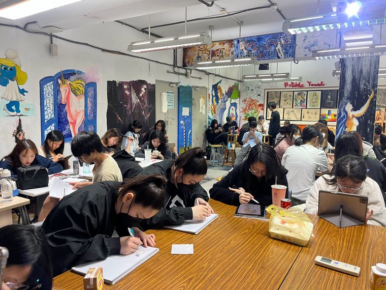 課堂實作：整班同學一起速寫與構圖